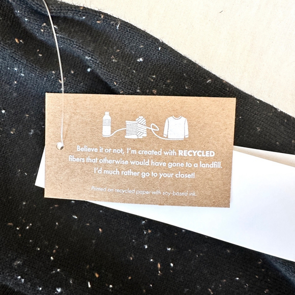 Chloe & Jasmine Waffle Knit Cardigan Black Size Small Large Pockets Speckled NWT - Picture 10 of 10